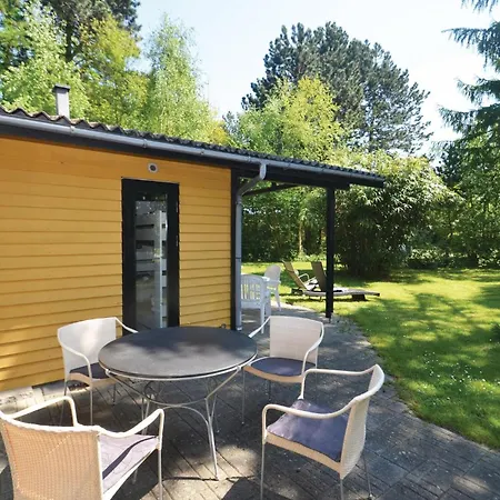 3 Bedroom Amazing Home In Væggerløse * Bøtø By